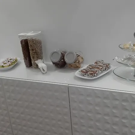 Brezza Di Mare Alojamento de Acomodação e Pequeno-almoço 3*