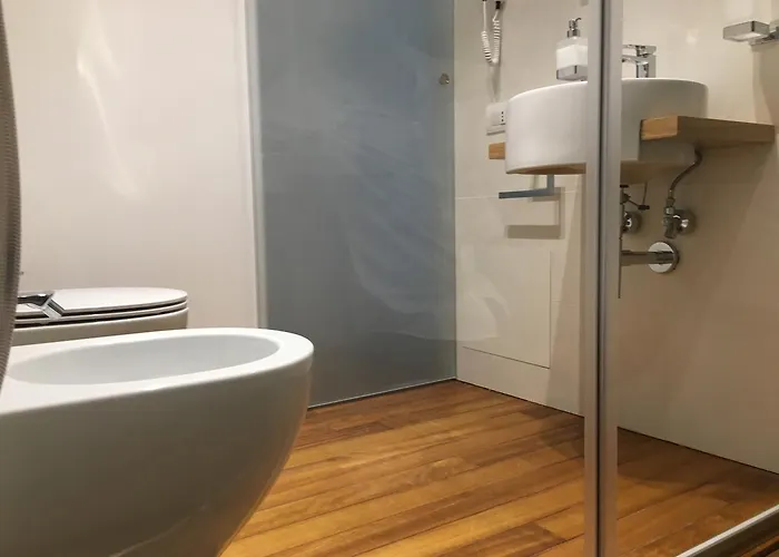 לינה וארוחת בוקר Brezza Di Mare 3*