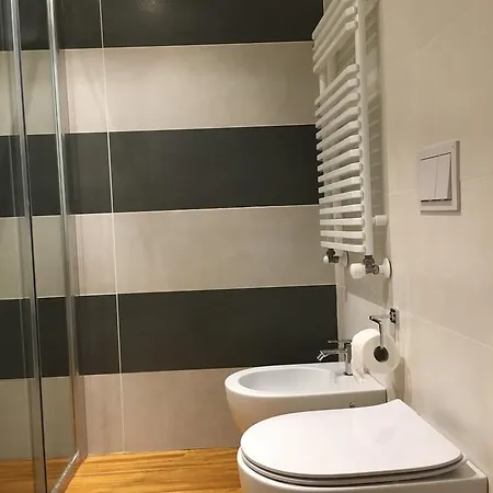לינה וארוחת בוקר Brezza Di Mare 3*